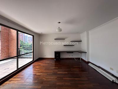 Apartamento de 3 alcobas en venta en El Poblado, Medellín, 276 m² · foto 11 de 17