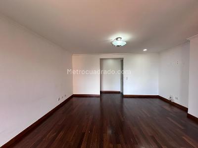 Apartamento de 3 alcobas en venta en El Poblado, Medellín, 276 m² · foto 8 de 17