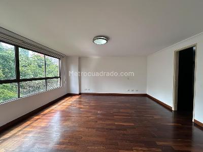 Apartamento de 3 alcobas en venta en El Poblado, Medellín, 276 m² · foto 9 de 17