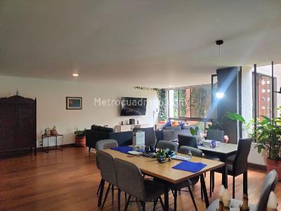 Apartamento de 3 alcobas en venta en El Poblado, Medellín, 186 m² · foto 2 de 17