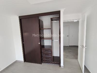 Apartamento de 3 alcobas en venta en El Poblado, Medellín, 160 m² · foto 11 de 15