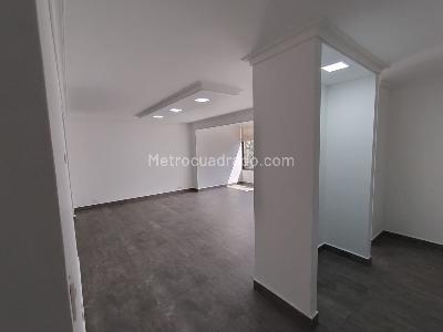 Apartamento de 3 alcobas en venta en El Poblado, Medellín, 160 m² · foto 4 de 15