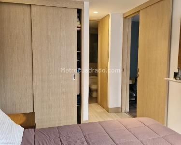 Apartamento de 2 alcobas en venta en El Poblado, Medellín, 68 m² · foto 11 de 14