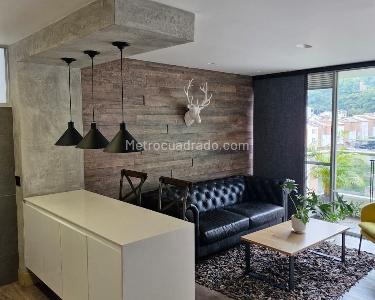 Apartamento de 2 alcobas en venta en El Poblado, Medellín, 68 m² · foto 3 de 14