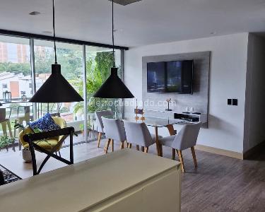 Apartamento de 2 alcobas en venta en El Poblado, Medellín, 68 m² · foto 4 de 14