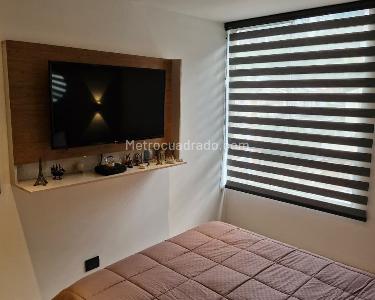 Apartamento de 2 alcobas en venta en El Poblado, Medellín, 68 m² · foto 9 de 14