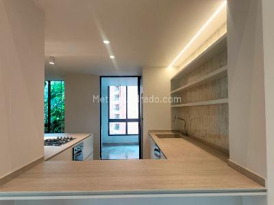 Apartamento de 3 alcobas en venta en El Poblado, Medellín, 320 m² · foto 4 de 18