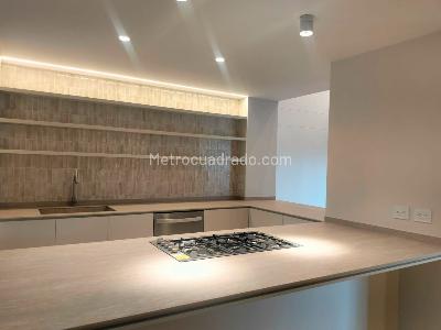 Apartamento de 3 alcobas en venta en El Poblado, Medellín, 320 m² · foto 5 de 18