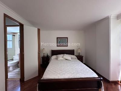 Apartamento de 2 alcobas en venta en El Poblado, Medellín, 90 m² · foto 8 de 15