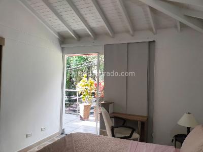 Casa en arriendo en El Poblado, Medellín · foto 14 de 19