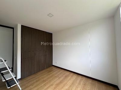 Apartamento de 2 alcobas en arriendo en El Tesoro, Medellín, 86 m² · foto 13 de 16
