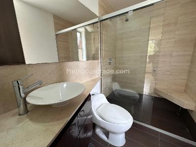 Apartamento de 2 alcobas en arriendo en El Tesoro, Medellín, 86 m² · foto 16 de 16