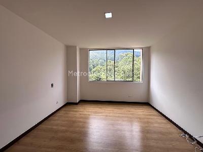 Apartamento de 2 alcobas en arriendo en El Tesoro, Medellín, 86 m² · foto 9 de 16