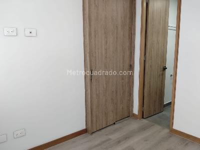 Apartamento de 3 alcobas en venta en El Poblado, Medellín, 100 m² · foto 16 de 19