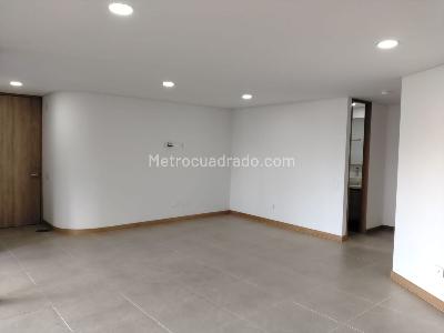 Apartamento de 3 alcobas en venta en El Poblado, Medellín, 100 m² · foto 2 de 19
