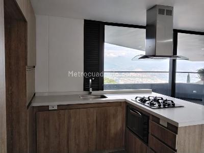 Apartamento de 3 alcobas en venta en El Poblado, Medellín, 100 m² · foto 6 de 19