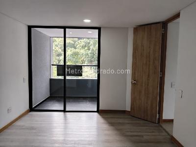 Apartamento de 3 alcobas en venta en El Poblado, Medellín, 100 m² · foto 8 de 19