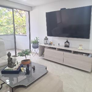 Apartamento en venta en El Poblado, Medellín · foto 2 de 16