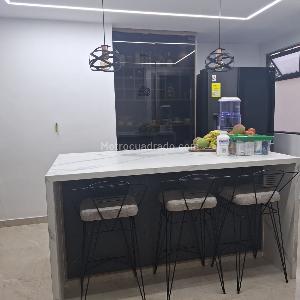 Apartamento en venta en El Poblado, Medellín · foto 7 de 16