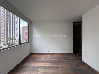Apartamento de 3 alcobas en venta en El Tesoro, Medellín, 220 m² · foto 13 de 20