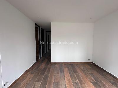 Apartamento de 3 alcobas en venta en El Tesoro, Medellín, 220 m² · foto 14 de 20
