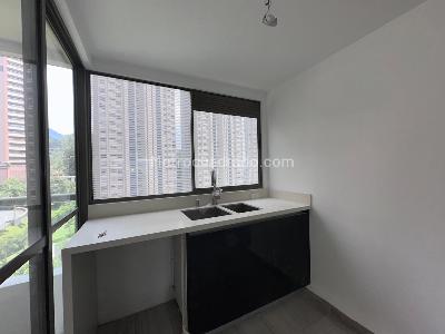 Apartamento de 3 alcobas en venta en El Tesoro, Medellín, 220 m² · foto 4 de 20