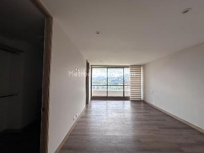 Apartamento de 3 alcobas en venta en El Poblado, Medellín, 220 m² · foto 11 de 20