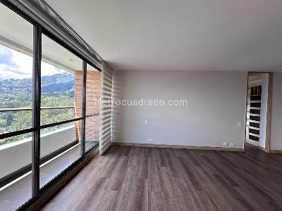 Apartamento de 3 alcobas en venta en El Poblado, Medellín, 220 m² · foto 12 de 20