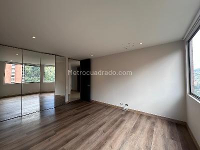 Apartamento de 3 alcobas en venta en El Poblado, Medellín, 220 m² · foto 14 de 20