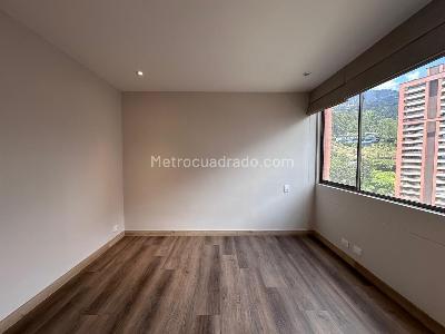 Apartamento de 3 alcobas en venta en El Poblado, Medellín, 220 m² · foto 15 de 20