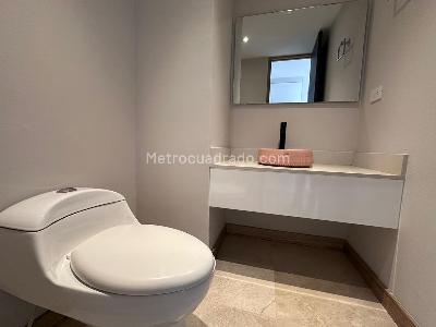 Apartamento de 3 alcobas en venta en El Poblado, Medellín, 220 m² · foto 20 de 20