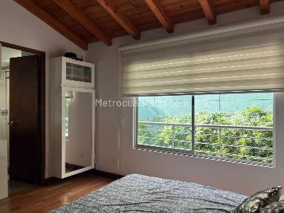 Casa de 3 alcobas en venta en Envigado, Envigado, 198 m² · foto 12 de 16