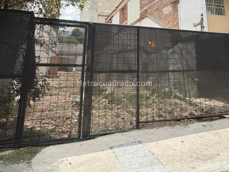Lote en Venta, EL POBLADO, Medellín - Más