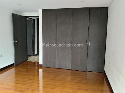 Apartamento de 4 alcobas en venta en El Poblado, Medellín, 295 m² · foto 15 de 20