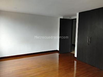 Apartamento de 4 alcobas en venta en El Poblado, Medellín, 295 m² · foto 17 de 20