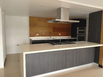 Apartamento de 4 alcobas en venta en El Poblado, Medellín, 295 m² · foto 5 de 20