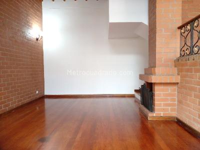 Casa de 3 alcobas en venta en El Poblado, Medellín, 251 m² · foto 2 de 19