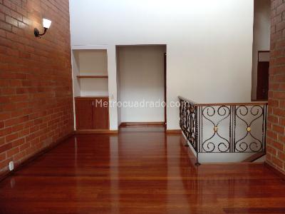 Casa de 3 alcobas en venta en El Poblado, Medellín, 251 m² · foto 9 de 19