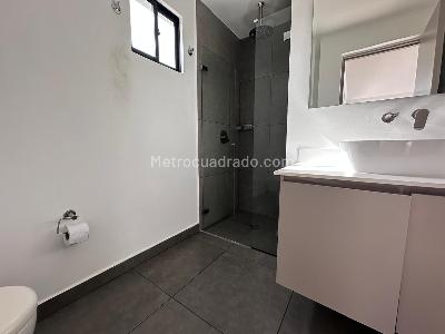 Casa de 3 alcobas en venta en El Poblado, Medellín, 300 m² · foto 16 de 20