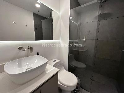 Casa de 3 alcobas en venta en El Poblado, Medellín, 300 m² · foto 17 de 20