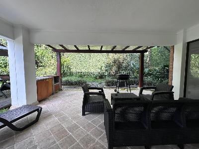 Casa de 3 alcobas en venta en El Poblado, Medellín, 300 m² · foto 18 de 20
