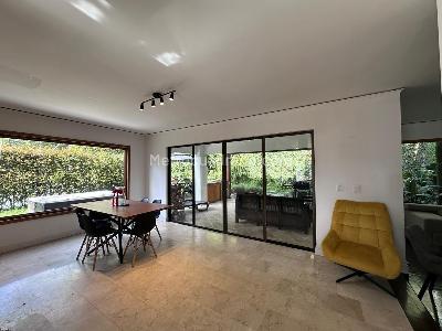 Casa de 3 alcobas en venta en El Poblado, Medellín, 300 m² · foto 4 de 20