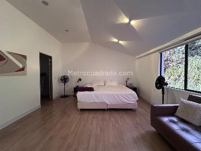 Casa de 3 alcobas en venta en El Poblado, Medellín, 300 m² · foto 8 de 20