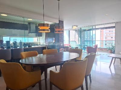Apartamento de 3 alcobas en venta en El Poblado, Medellín, 150 m² · foto 4 de 18
