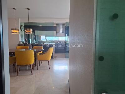 Apartamento de 3 alcobas en venta en El Poblado, Medellín, 150 m² · foto 5 de 18