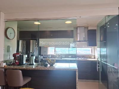 Apartamento de 3 alcobas en venta en El Poblado, Medellín, 150 m² · foto 6 de 18