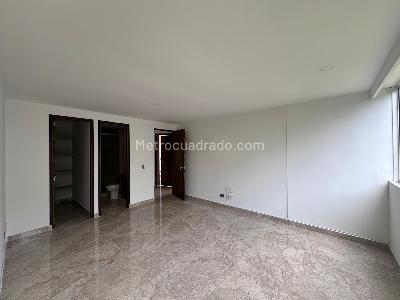 Apartamento de 3 alcobas en venta en El Poblado, Medellín, 114 m² · foto 9 de 17