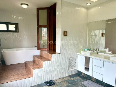 Apartamento en venta en El Poblado, Medellín · foto 14 de 14