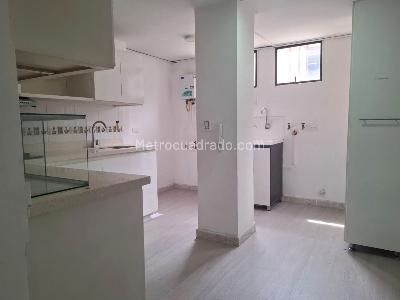Apartamento de 2 alcobas en arriendo en Patio Bonito, Medellín, 140 m² · foto 5 de 12