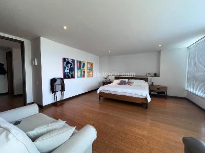 Apartamento de 3 alcobas en venta en El Poblado, Medellín, 199 m² · foto 8 de 19